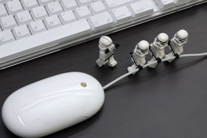 Lego men with mouse